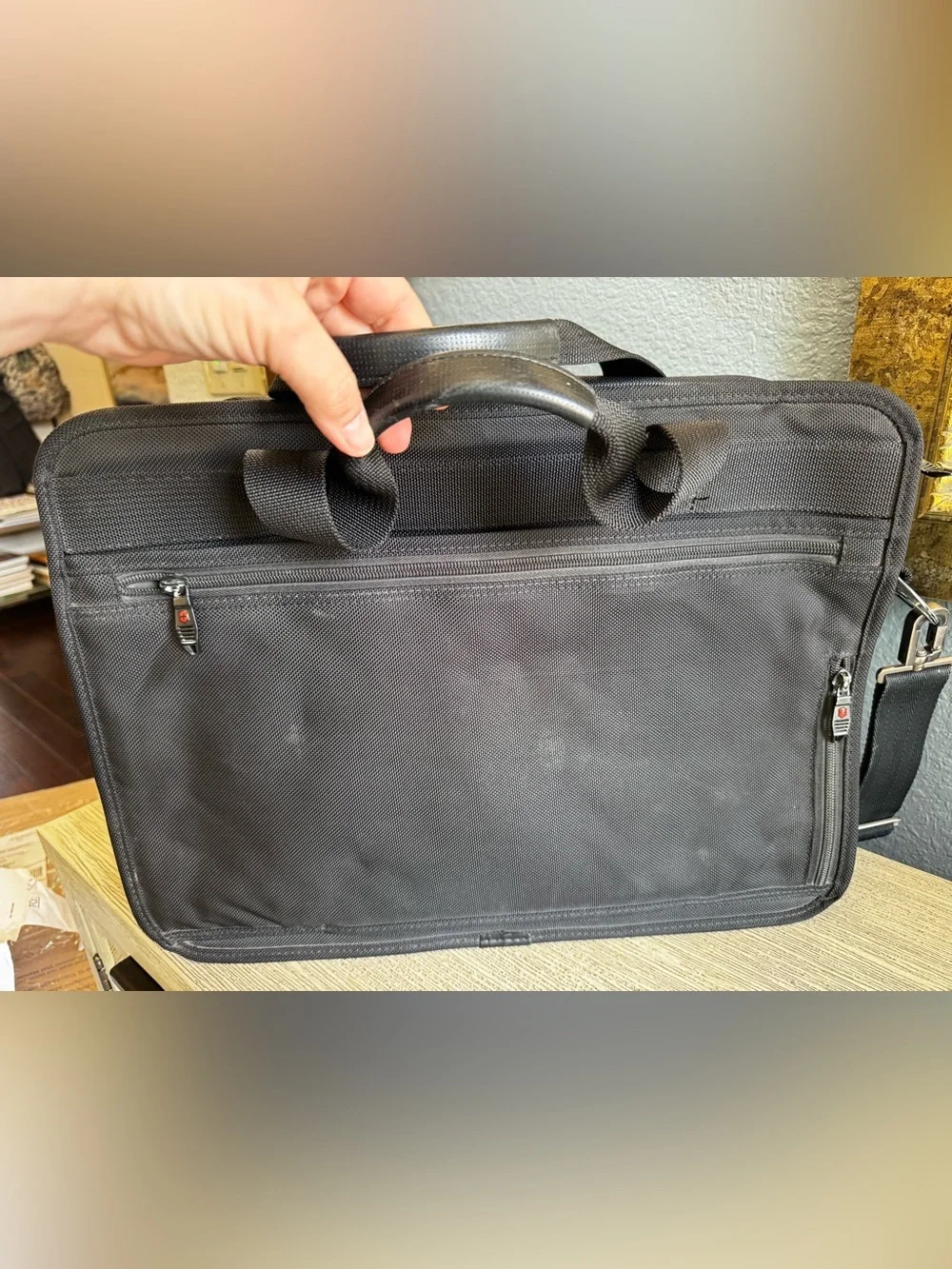Victorinox Swiss Army Expanding Laptop Briefcase with Padded Shoulder Strap